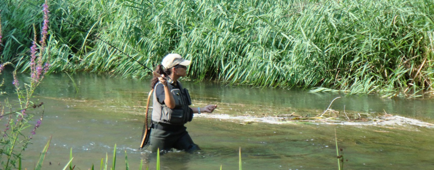 ¡Ellas también pescan! La mujer en la pesca deportiva