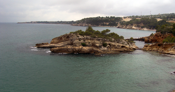 Costa de L´Ametlla de Mar, una zona perfecta para practicar surfcasting en la costa catalana.