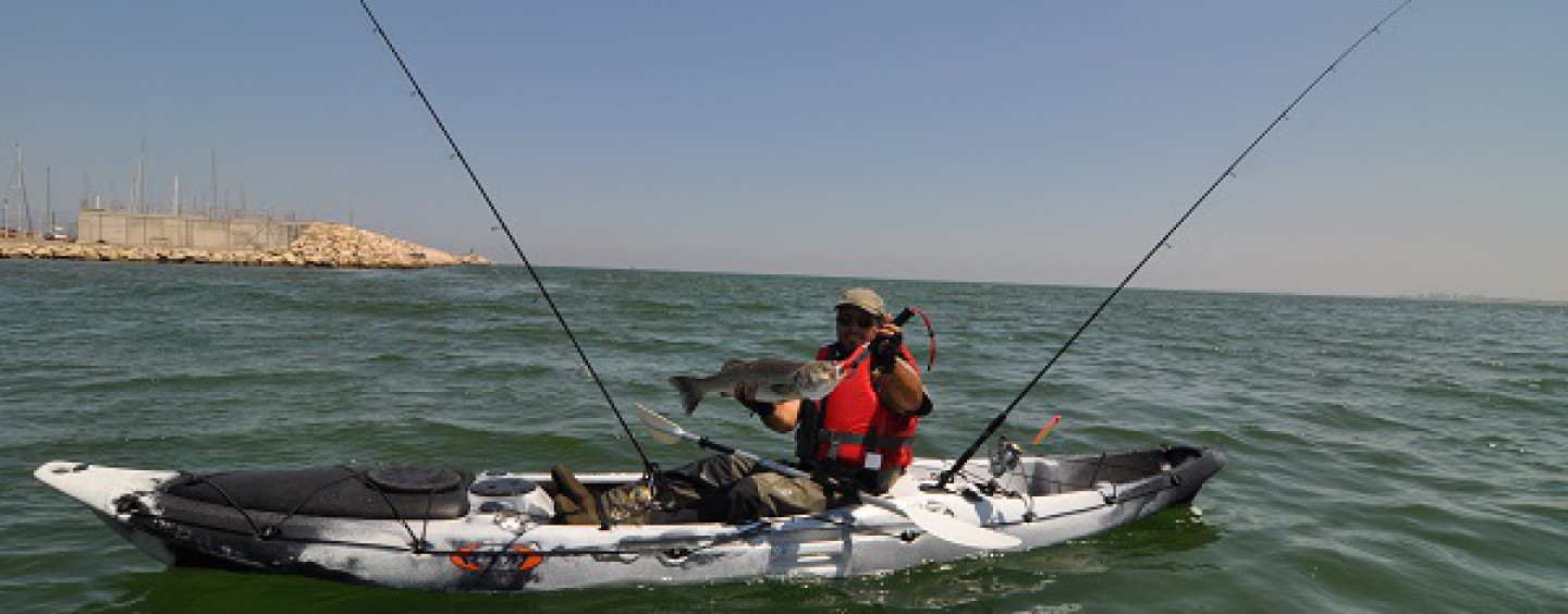 Comodidad y seguridad en nuestras jornadas de pesca en kayak