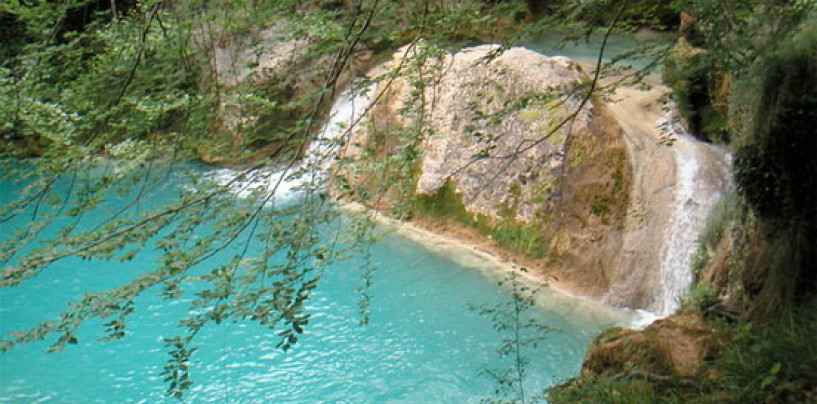 Pesca en el embalse de Alloz, río Salado y sierra de Urbasa