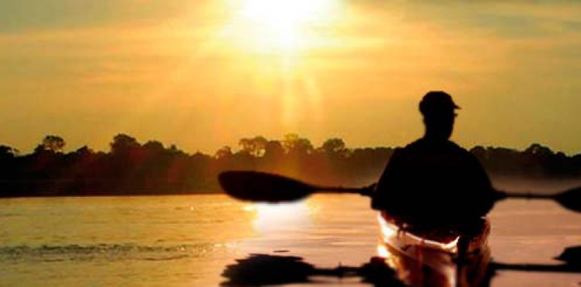 La pala de kayak de pesca, imprescindible