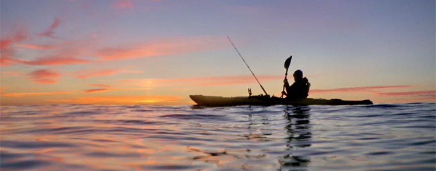 Hacia una ley nacional que regule la pesca desde kayak