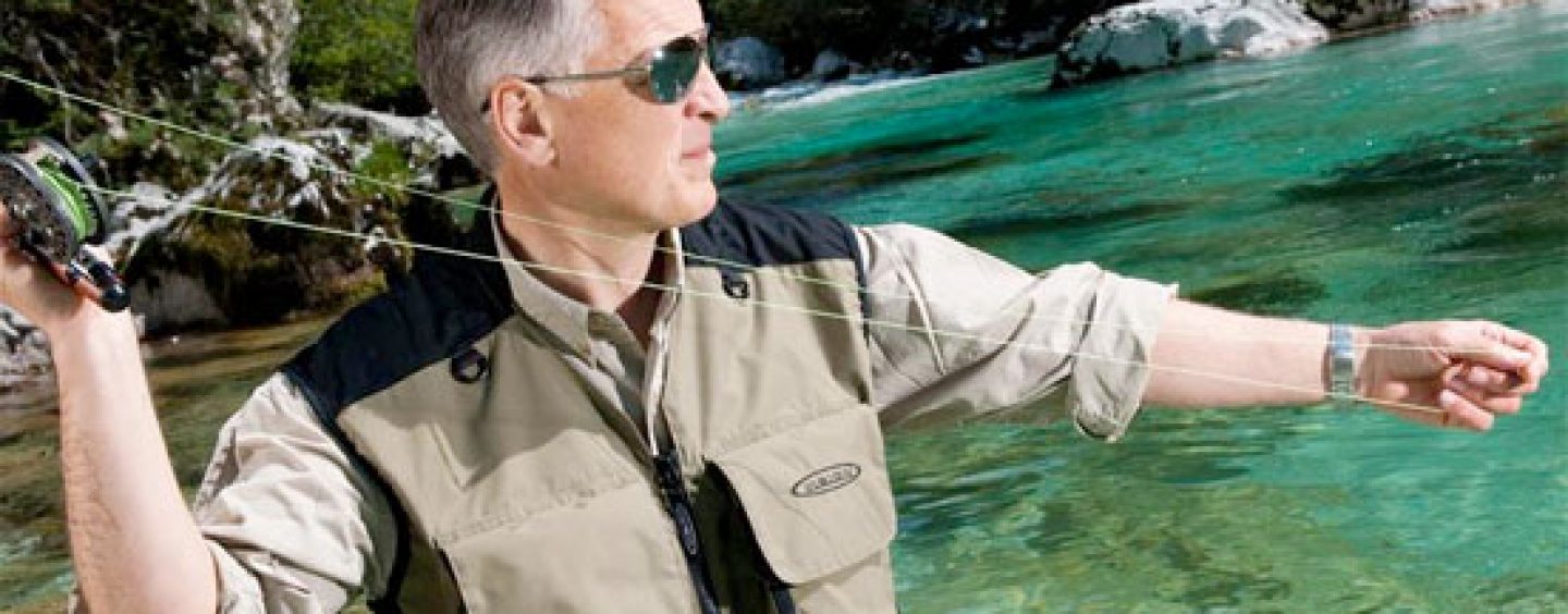 Por qué las gafas polarizadas son imprescindibles para los pescadores todo el año