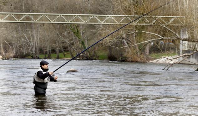 pesca trucha río Neira