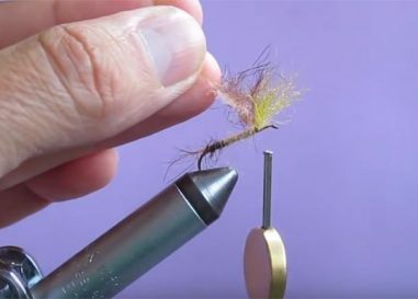 Vídeo de pesca: Montando una mosca de mayo