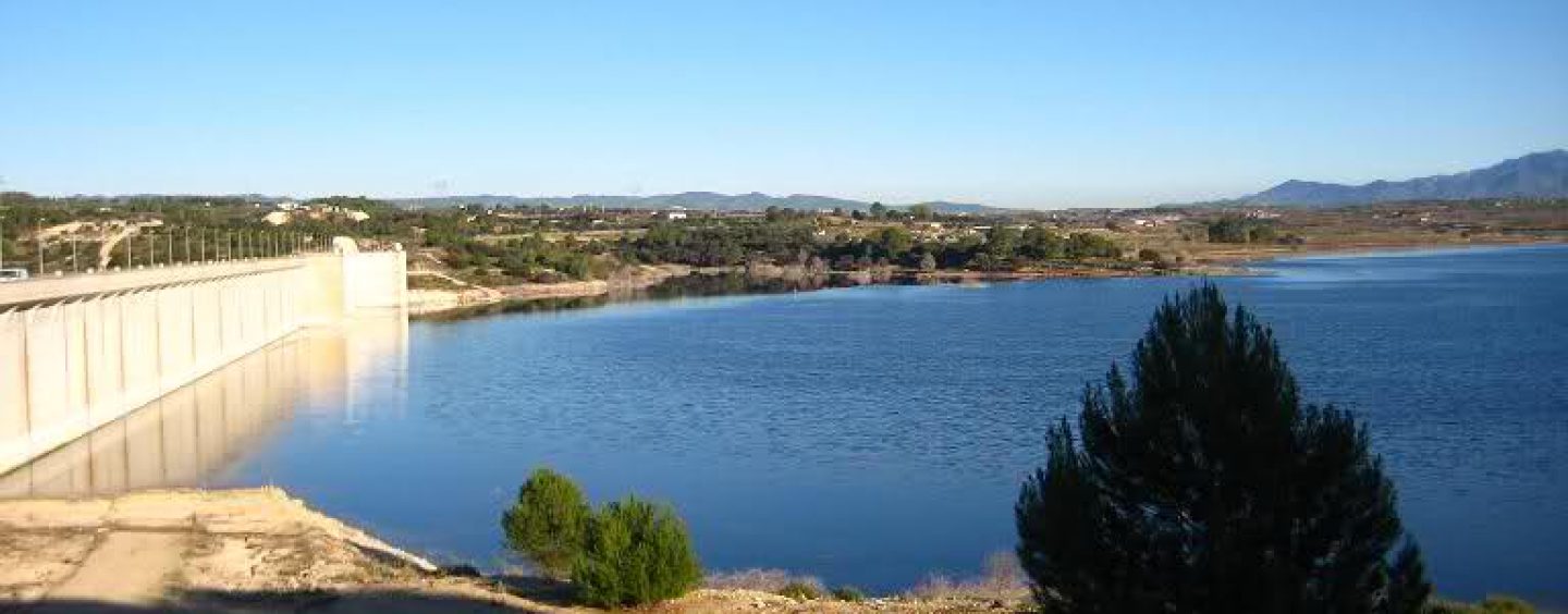 Pesca en el embalse de Bellús, la joya del río Albaida